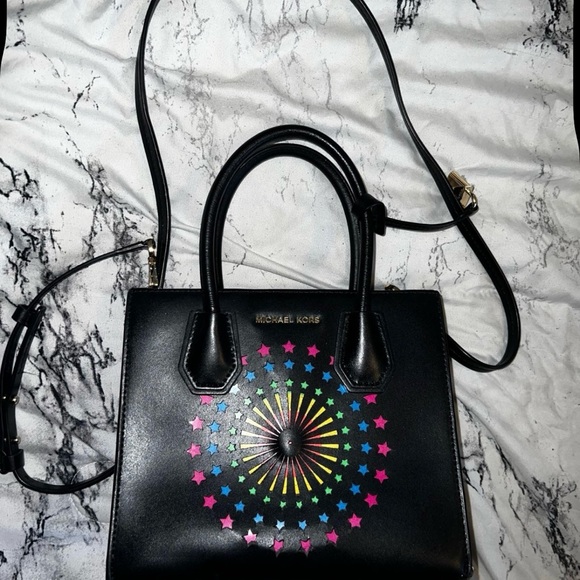 Michael Kors Handbags - Michael Kors Mercer Medium Modern Disco leather crossbody